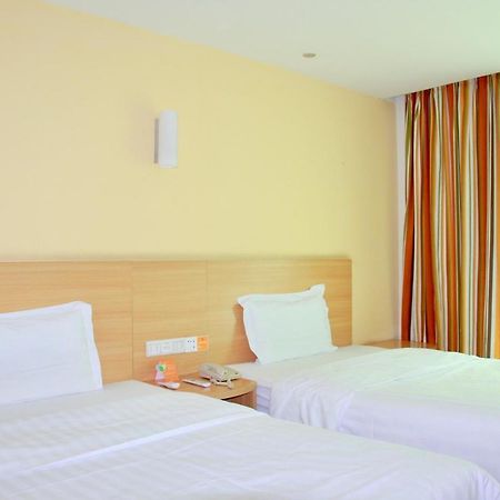 7Days Inn Guangzhou Tianhe Yantang Yue Ken Road Extérieur photo